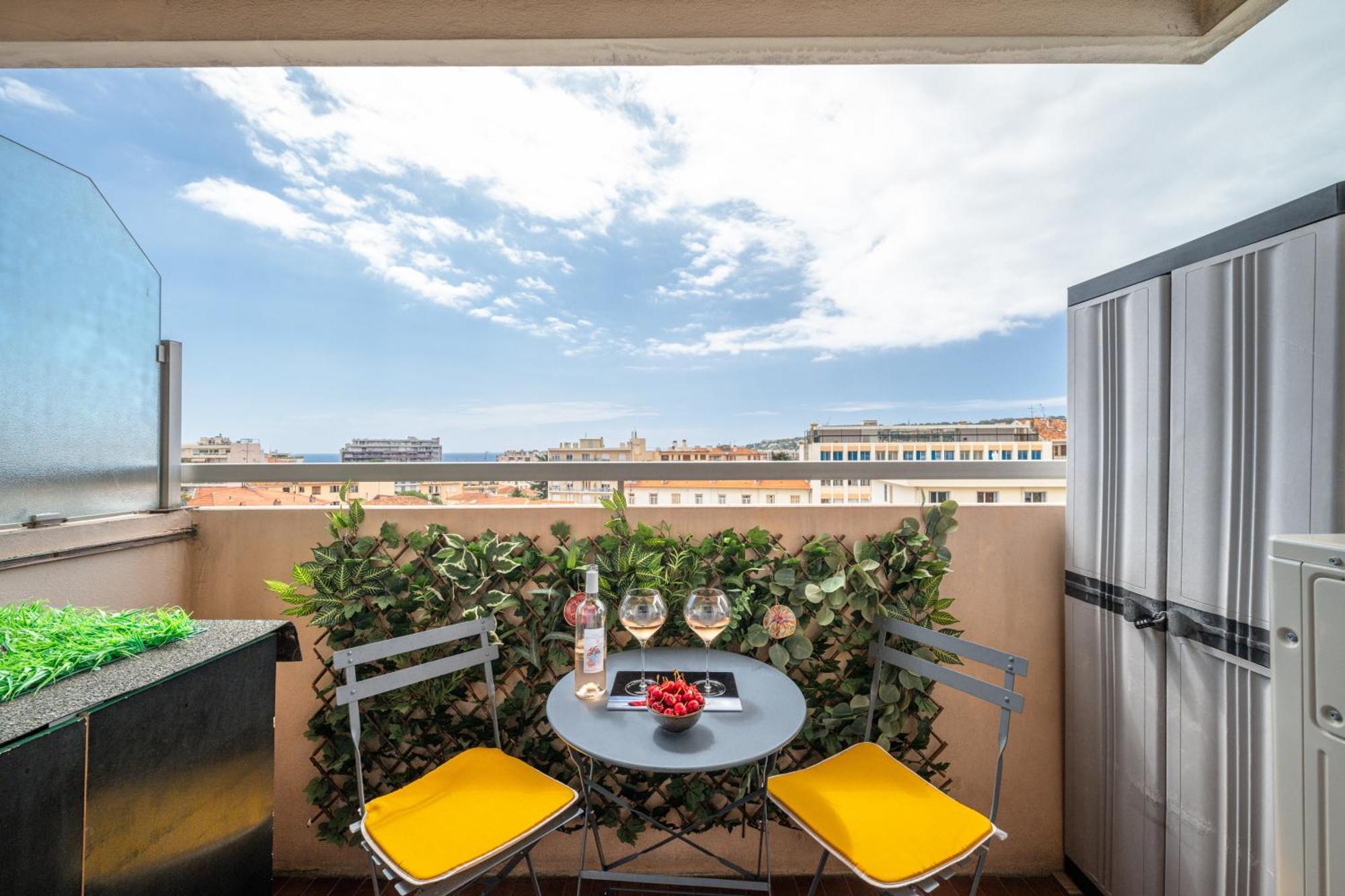 Ferienwohnung Le Coq Victor Hugo - Garage - Ac - Wifi - Quiet Roquebrune-Cap-Martin Exterior foto